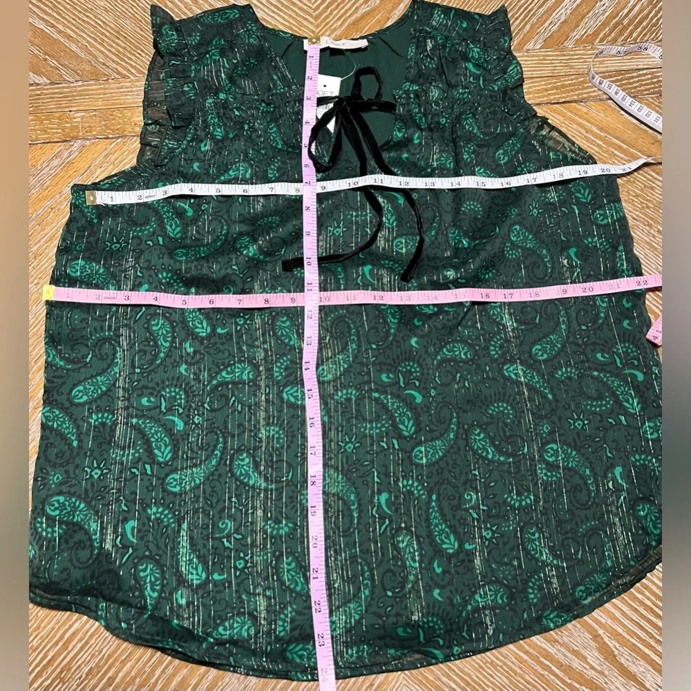 NWT LOFT|Sleeveless Blouse|Size Medium